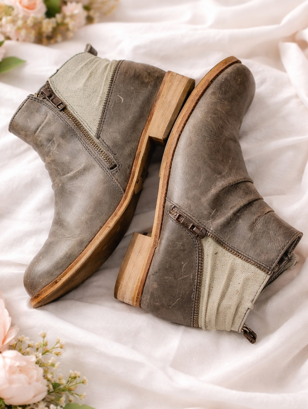 CAT Mixed Media Moto Ankle Boots Distressed Faux Leather Canvas Block Heel 8 - Picture 6 of 15